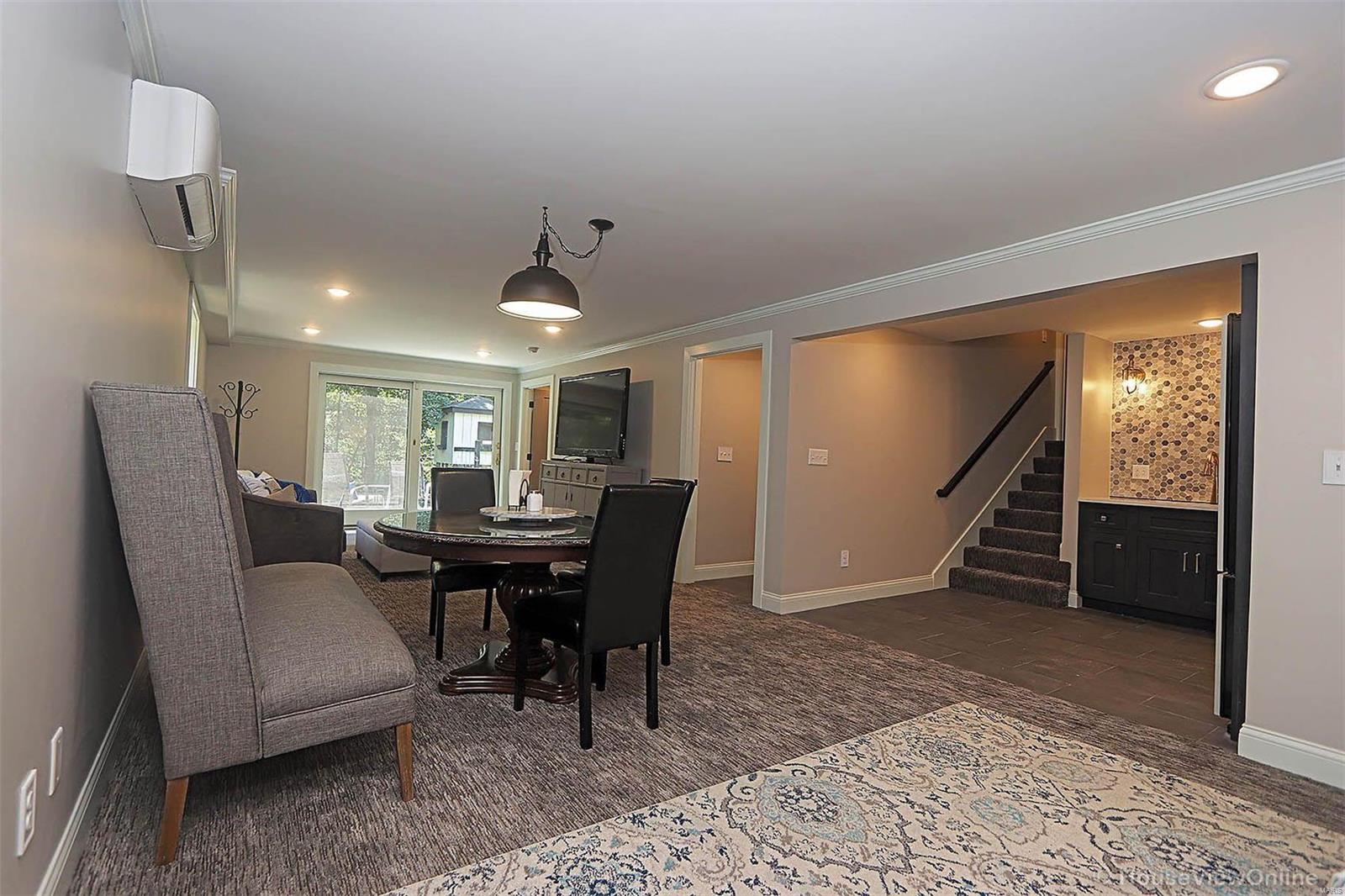 Chateau Oaks - Residential