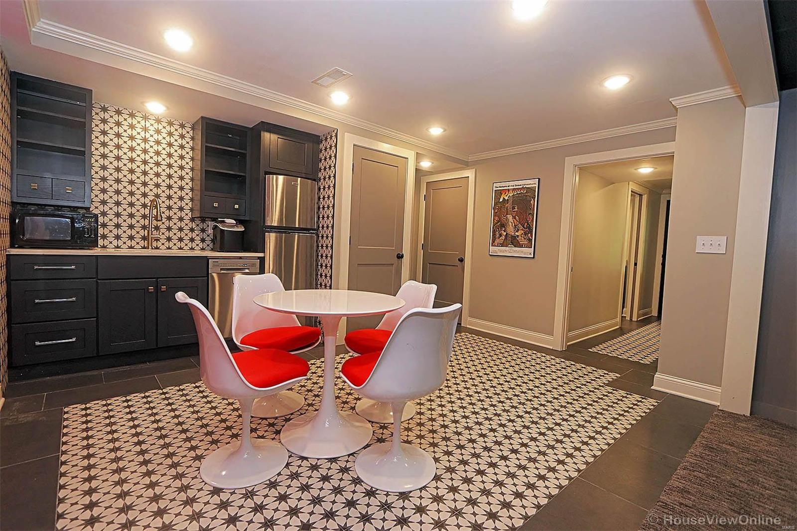 Chateau Oaks - Residential