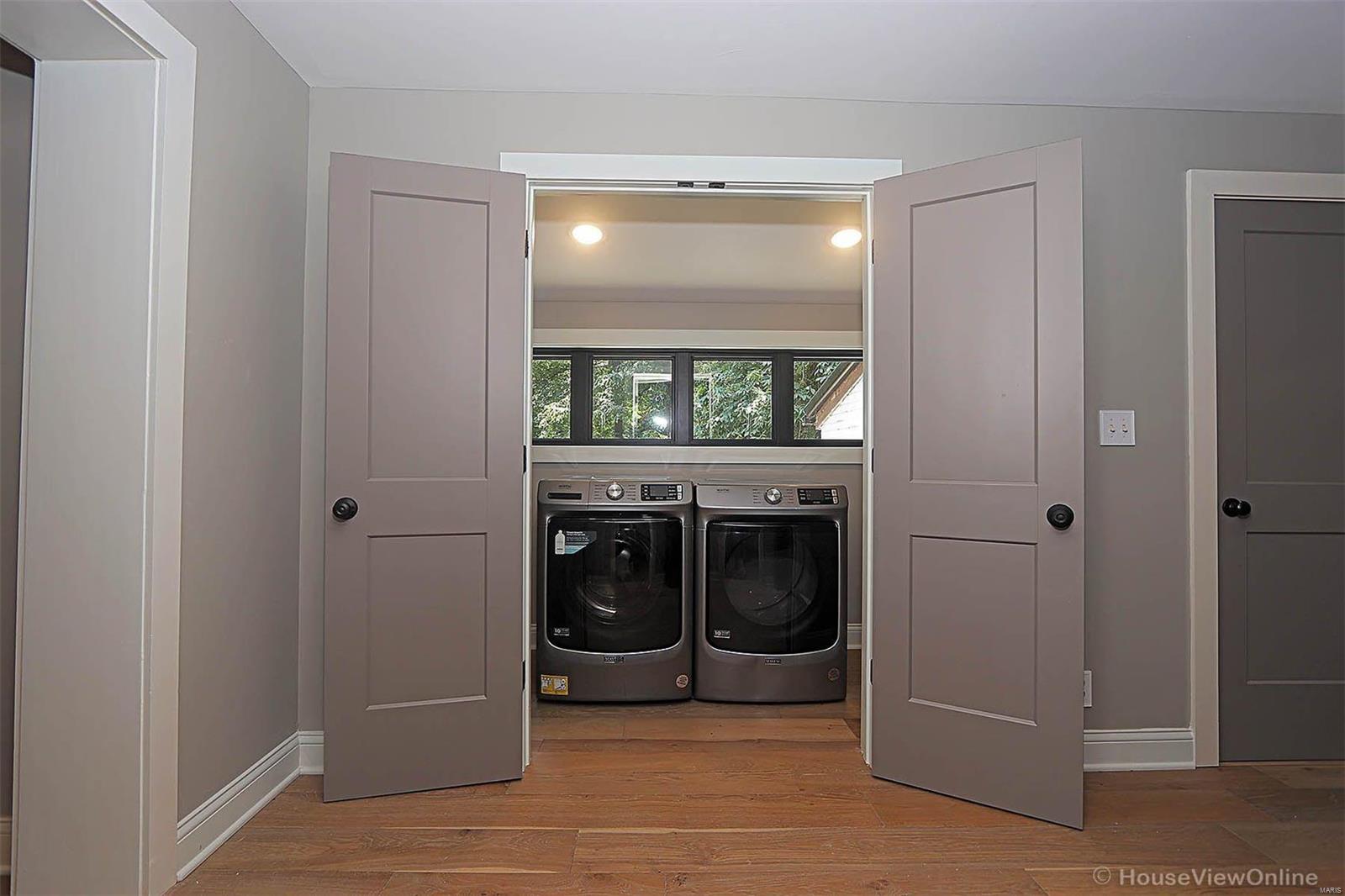 Chateau Oaks - Residential