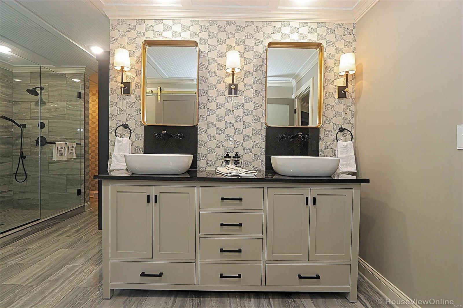 Chateau Oaks - Residential