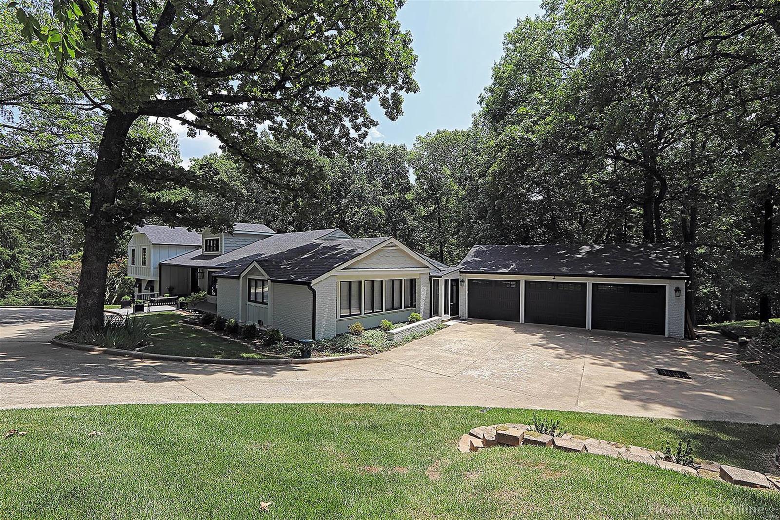 Chateau Oaks - Residential