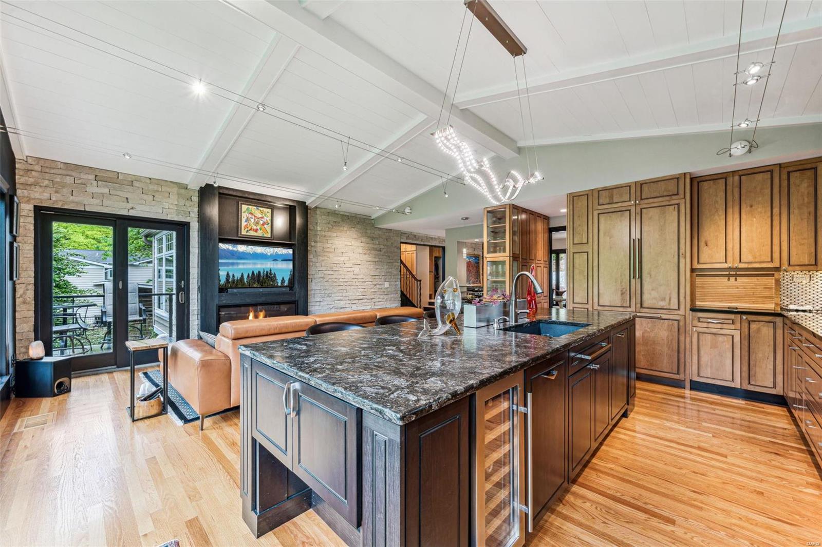 421 & 427 Emmerson Ave Consolidation - Residential