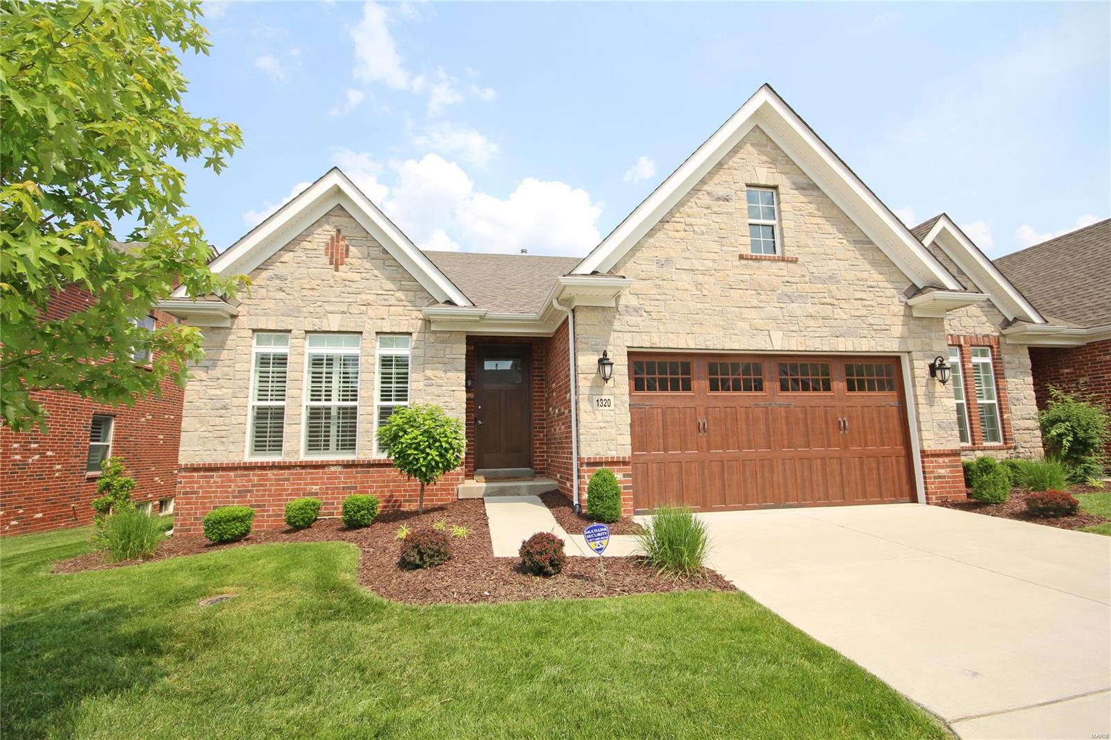 Arbors At Frontenac - Residential