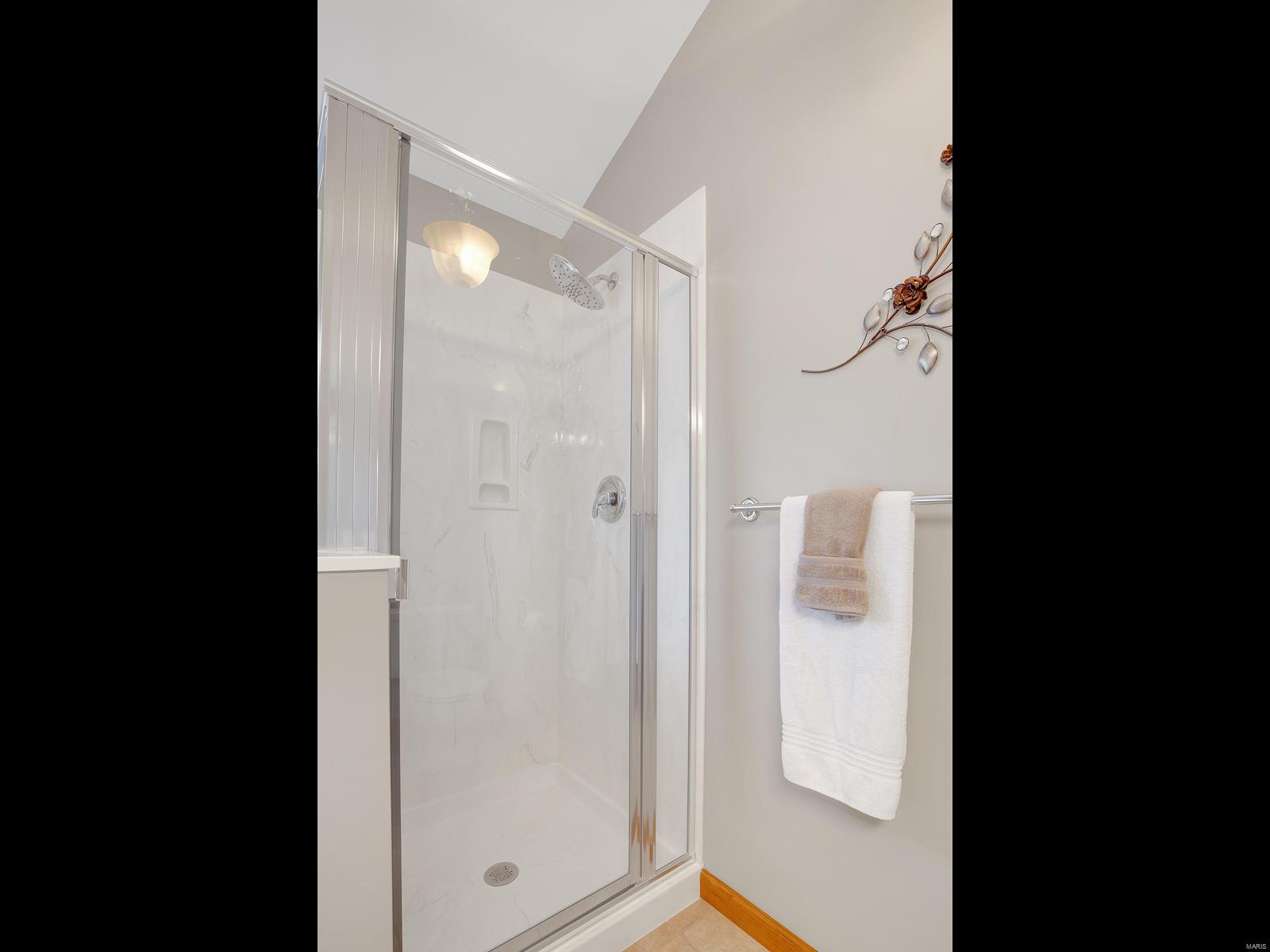 Twin Chimneys Village E Plum Grove - Residential