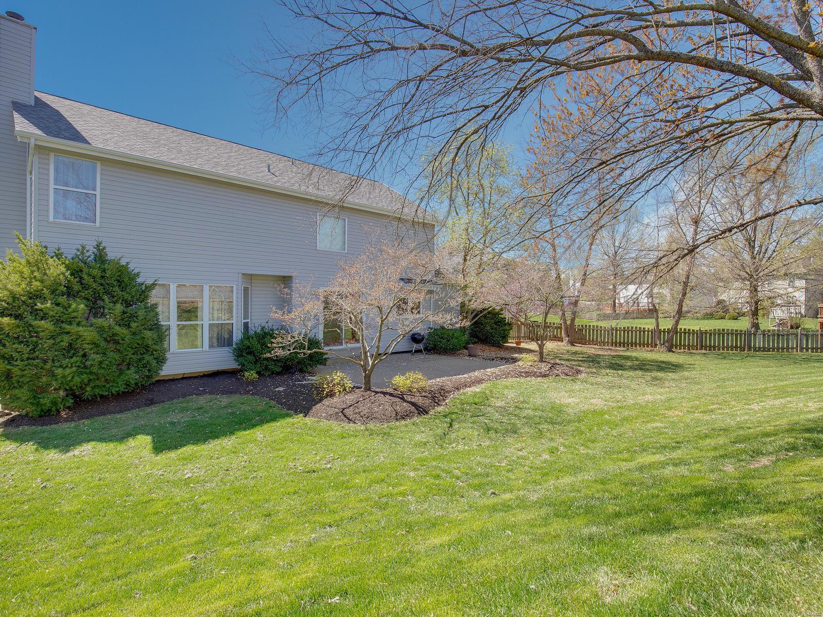 Twin Chimneys Village E Plum Grove - Residential