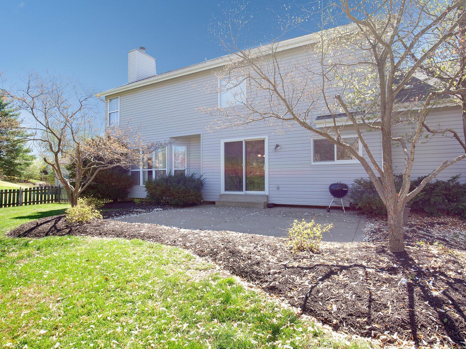 Twin Chimneys Village E Plum Grove - Residential