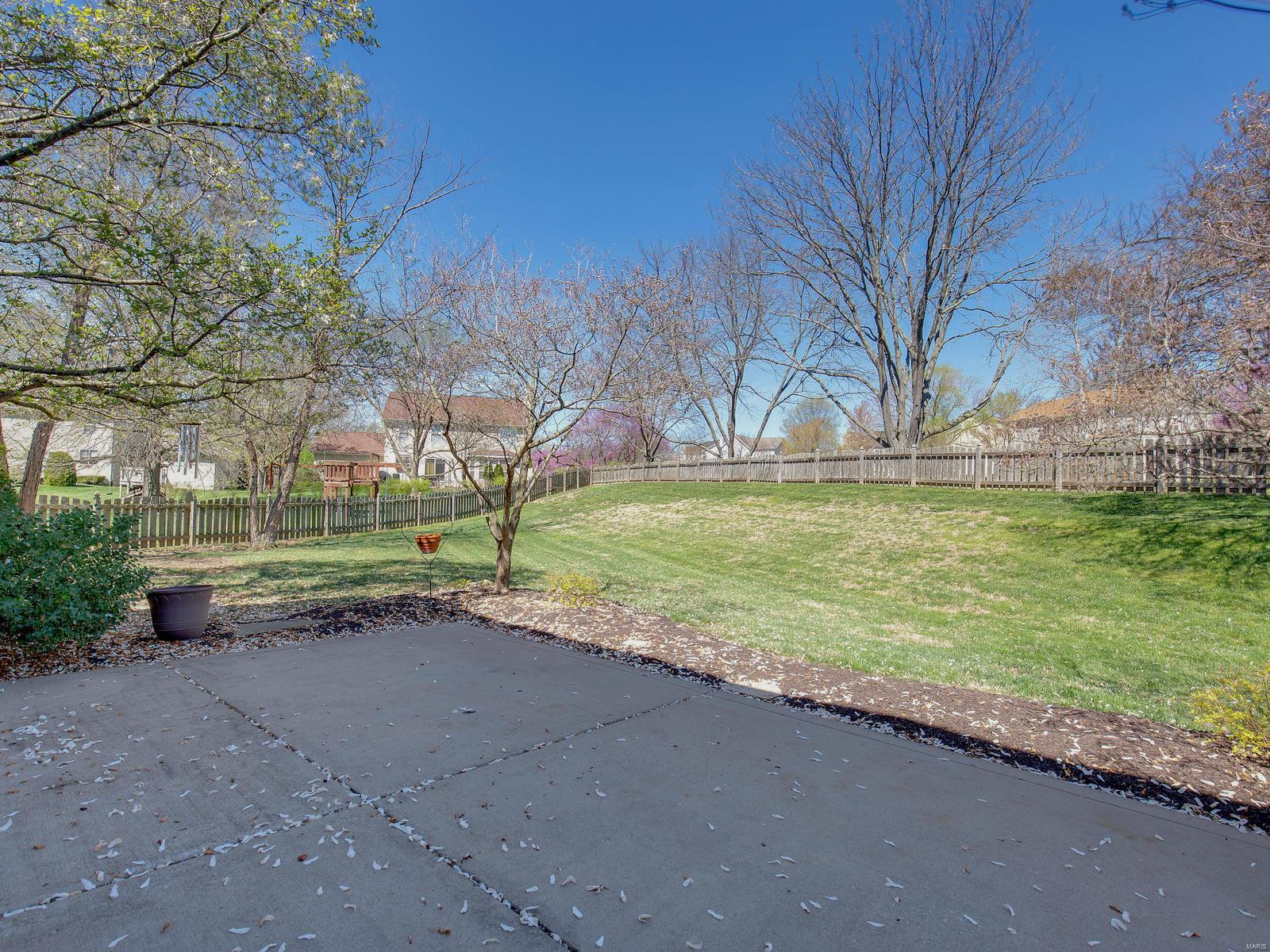 Twin Chimneys Village E Plum Grove - Residential