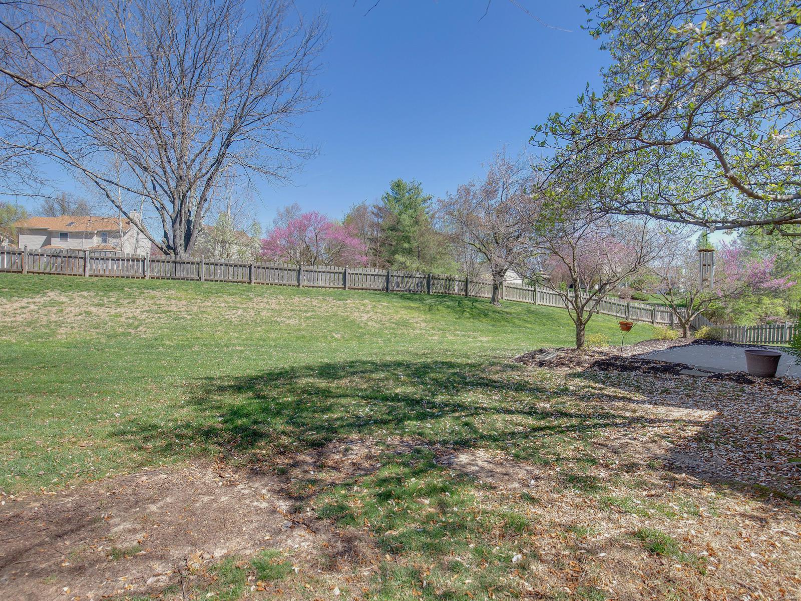 Twin Chimneys Village E Plum Grove - Residential