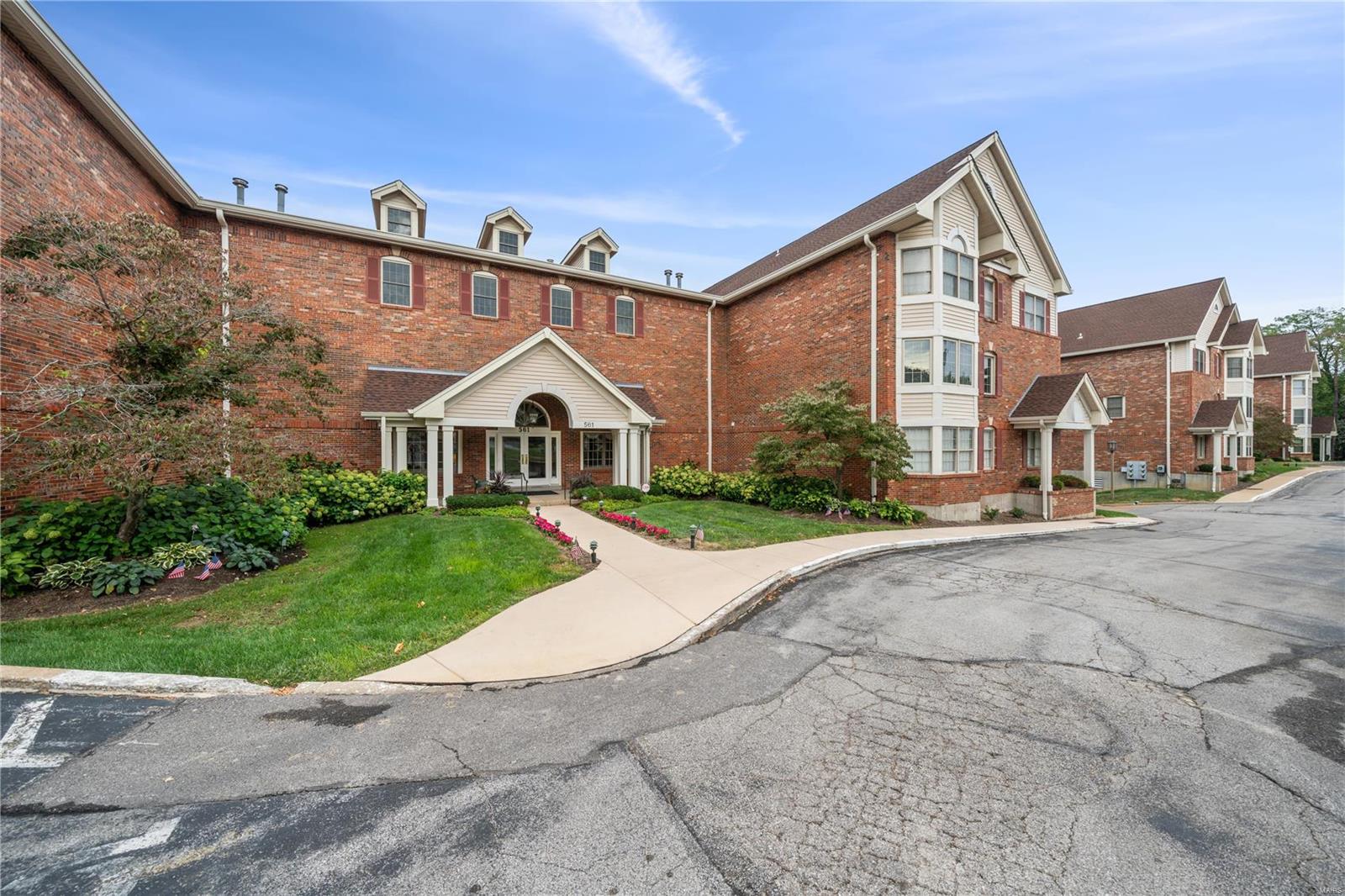 Villas At Golfview Condo The - Residential