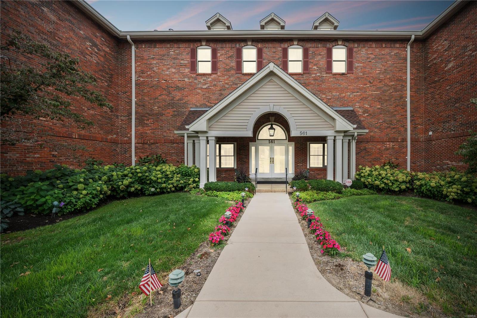 Villas At Golfview Condo The - Residential