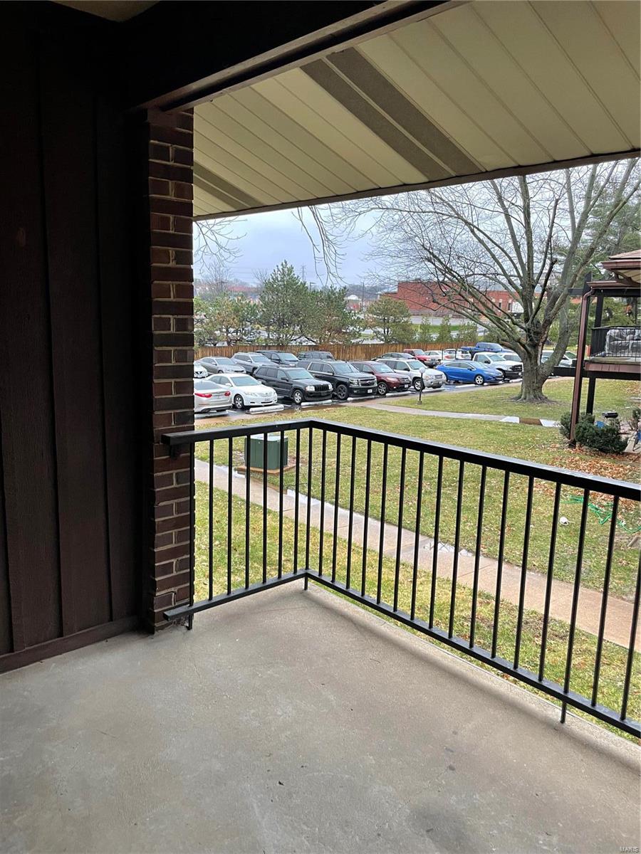 Hazelcrest III Condo - Residential