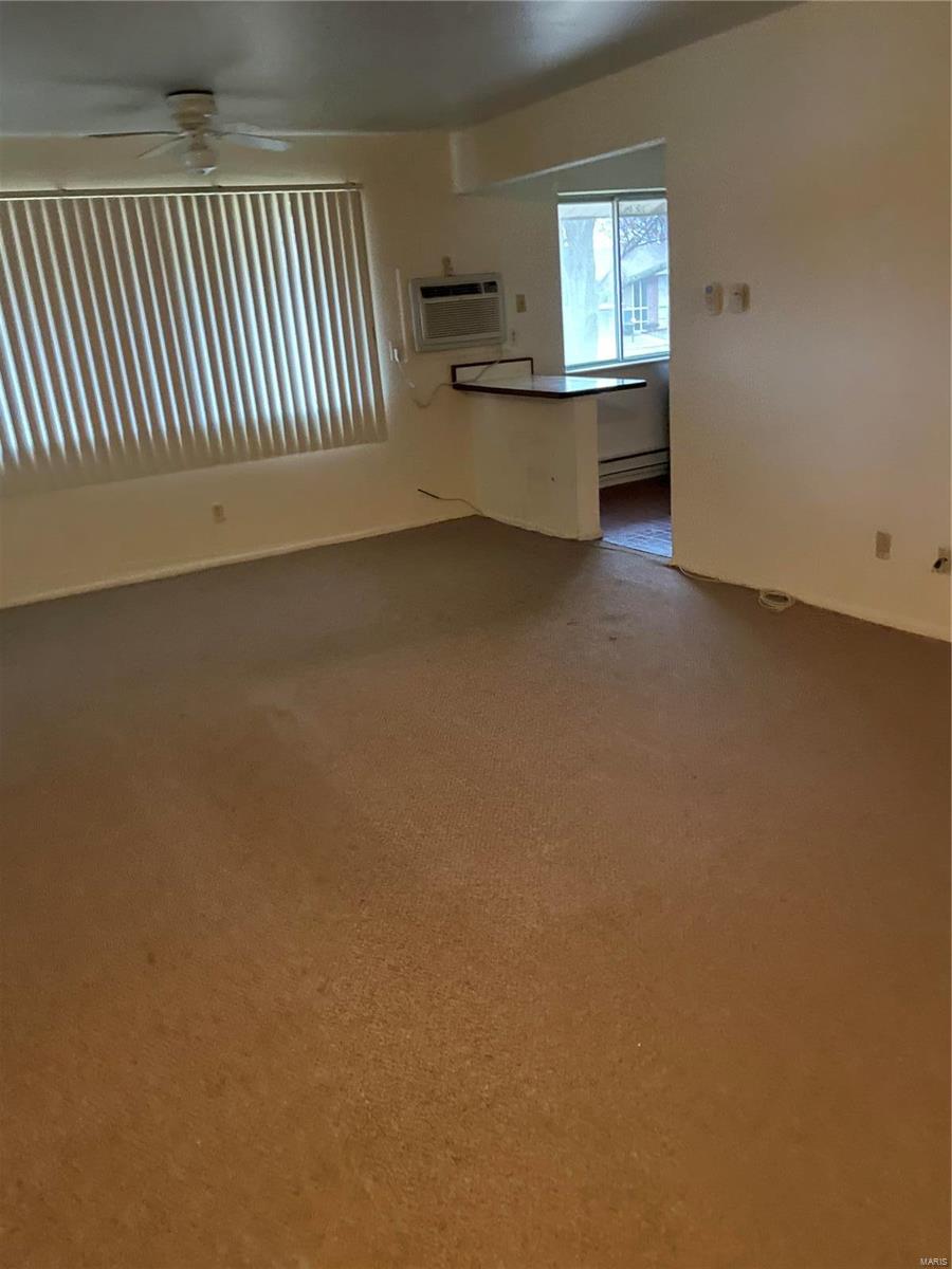 Hazelcrest III Condo - Residential