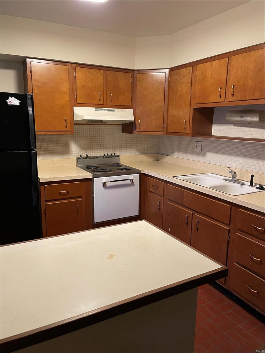 Hazelcrest III Condo - Residential