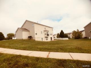 Vlgs At Dardenne Lewis & Clark Village - Residential Lease