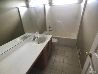 Vlgs At Dardenne Lewis & Clark Village - Residential Lease