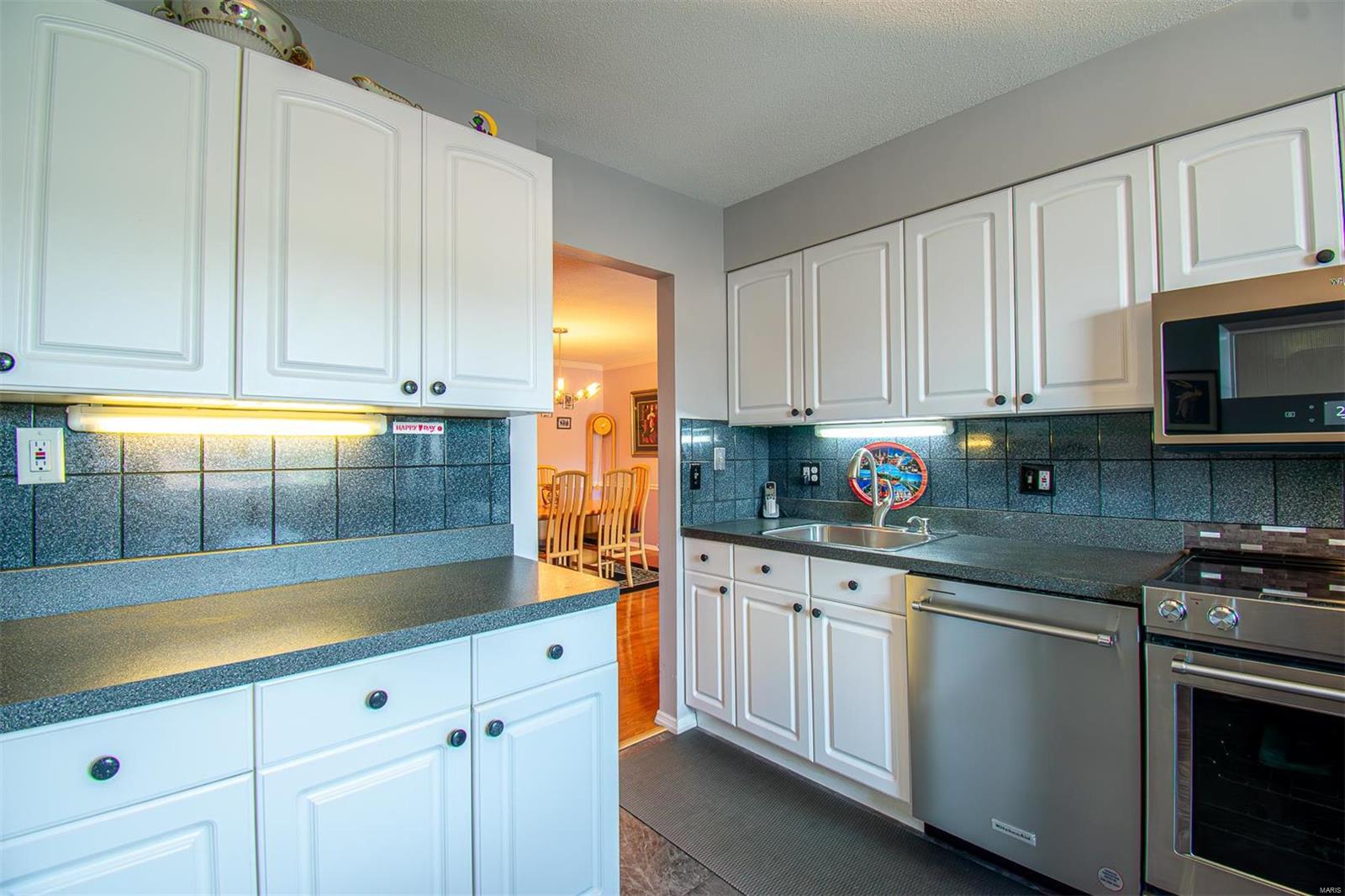 Lin Capri Condo - Residential
