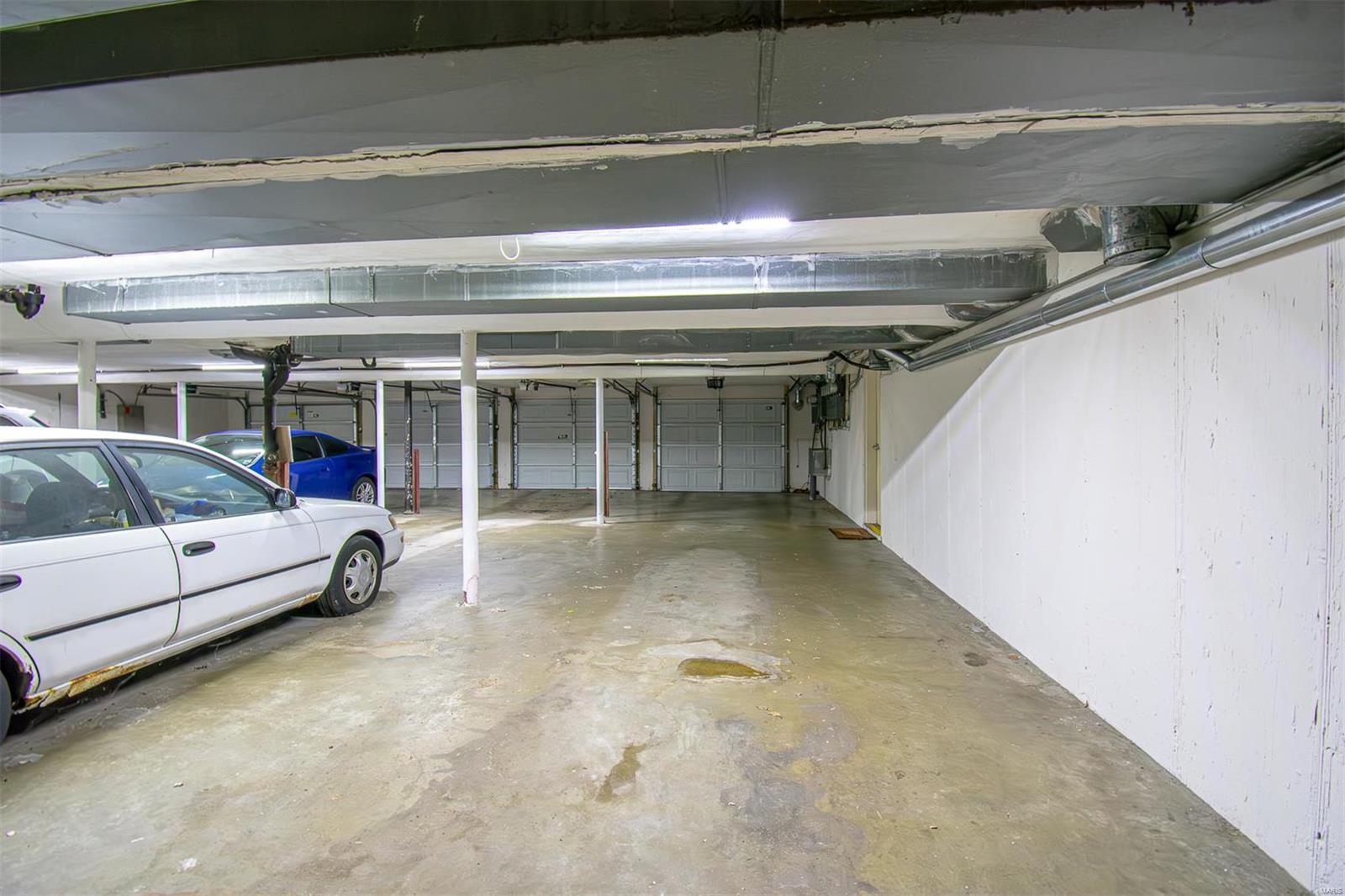 Lin Capri Condo - Residential
