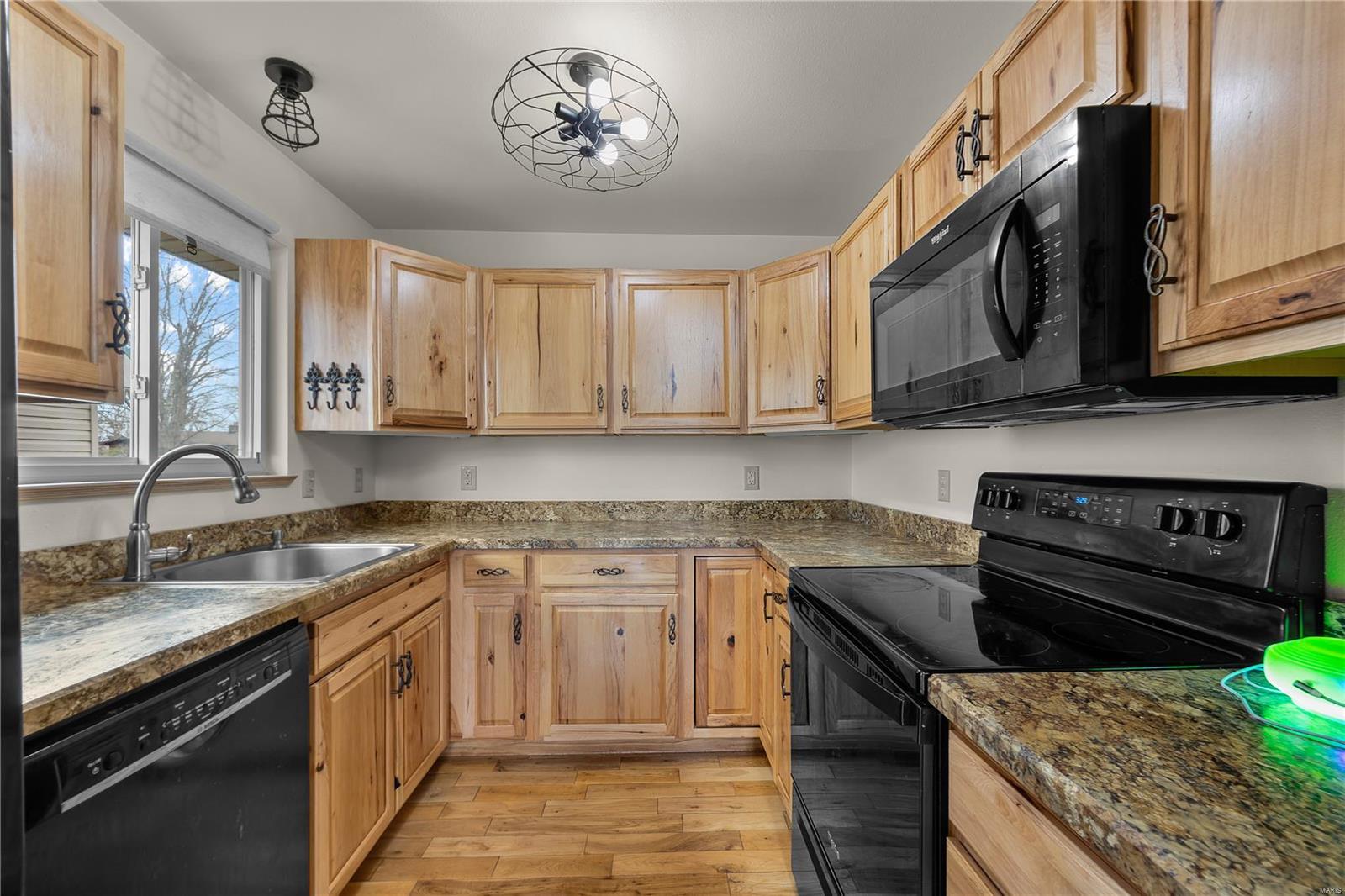 Bonne Terre, Missouri 63628, United States, 3 Bedrooms Bedrooms, ,2 BathroomsBathrooms,Residential,Coming Soon,98788