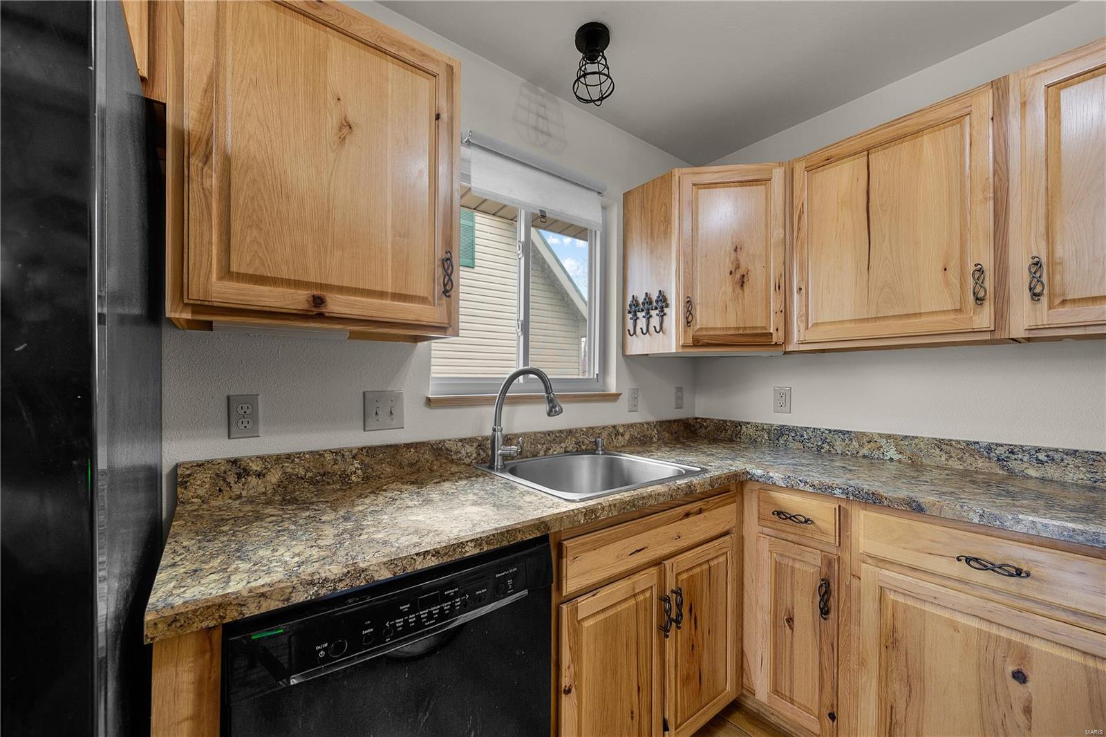 Bonne Terre, Missouri 63628, United States, 3 Bedrooms Bedrooms, ,2 BathroomsBathrooms,Residential,Coming Soon,98788