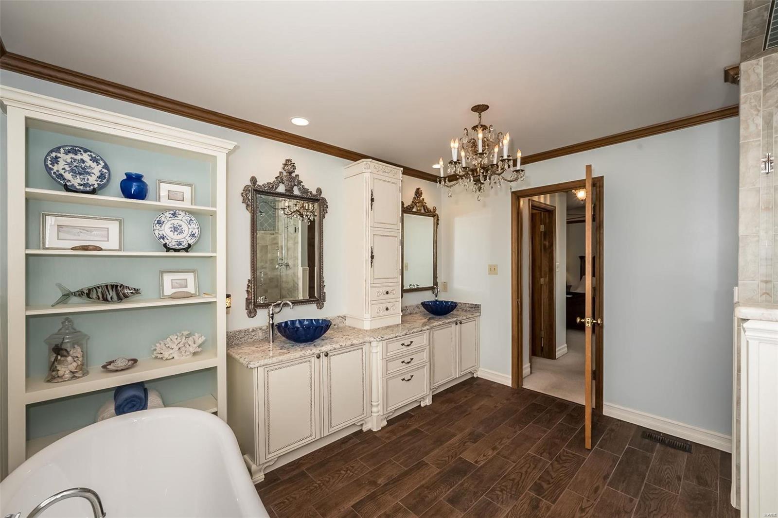 Topping Manor 2 - Residential