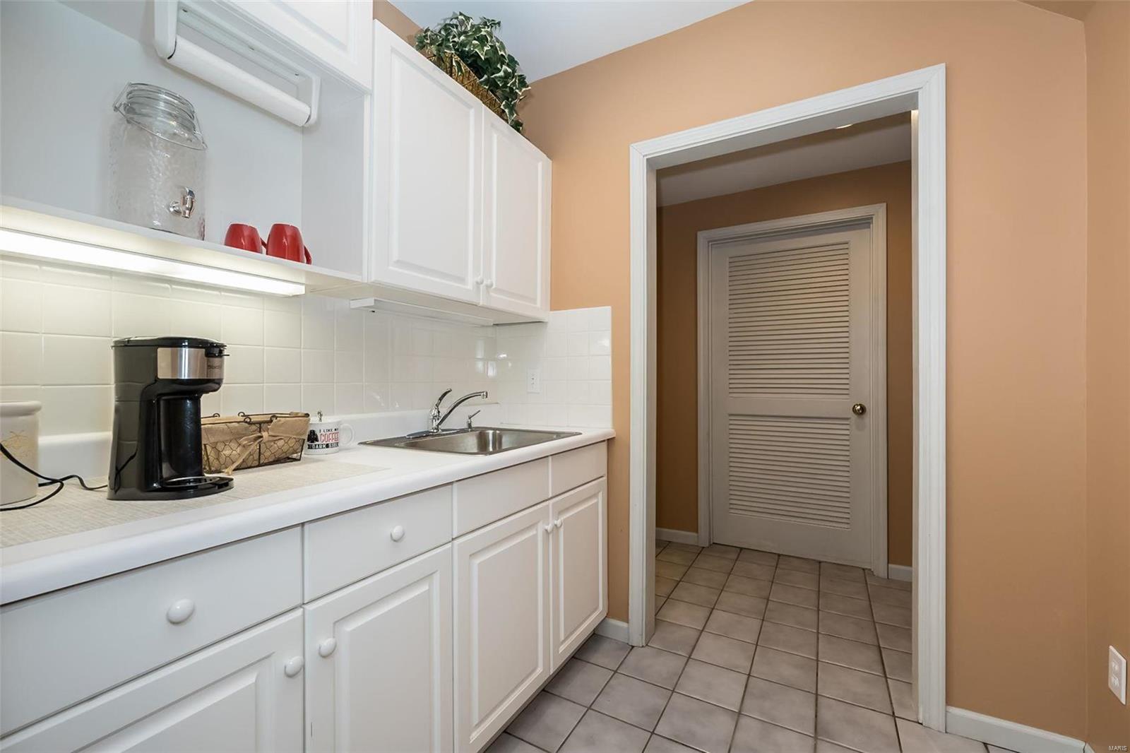 Topping Manor 2 - Residential