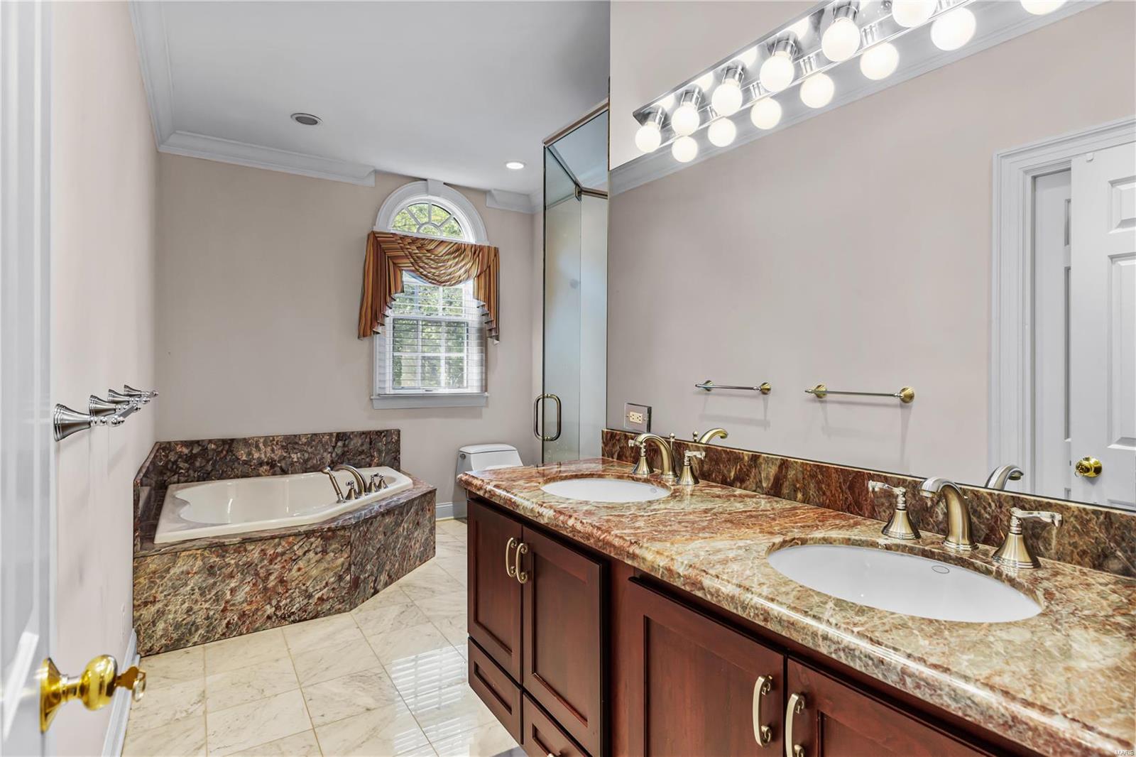 Commons Condo Ph Ii The - Residential