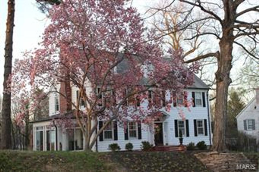 This 2.5 story breathtaking Colonial & fully remodeled home, sits in the heart of WG!  6 beds, 3.5 baths, 4500+ sqft & nearly 3/4 acre of land.  Blends the finest of historical charm & character w/all the tasteful updates today's buyers are looking for.  Arched entryway & striking open tuned staircase to 2nd level lies before.  LR spans the entire width of the home & has French doors that lead to the 3 season sunporch.  Fam room w/built-ins lead to DR that is sure to accommodate all your entertaining needs & features beautiful bay & serviced by a butler's pantry located in adjoining breakfast room.  Kitchen has gorgeous marble counters, stnless appl & center island.  The 2nd level inclds 5 beds, 2 full baths, & 2nd fl laundry.  Spacious master BR offers his/her closets, & bath w/tile flooring, marble top vanity, tub/separate shower.  4 add'l bedrooms have hardwoods, ceiling fans & serviced tile all bath.  New custom patio overlooks park like yard w/tennis court.  Update list available! Additional Rooms: Mud Room, Sun Room