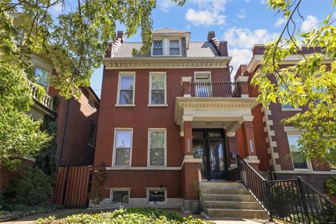 Multi Family in St Louis MO 3654 Connecticut Street.jpg