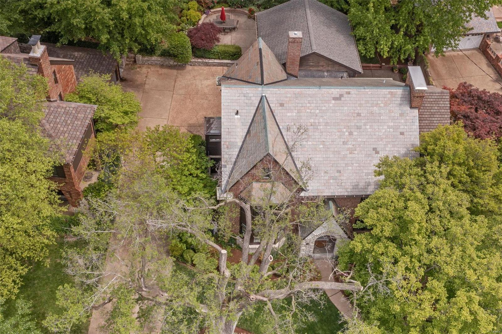 Davis Place - Residential