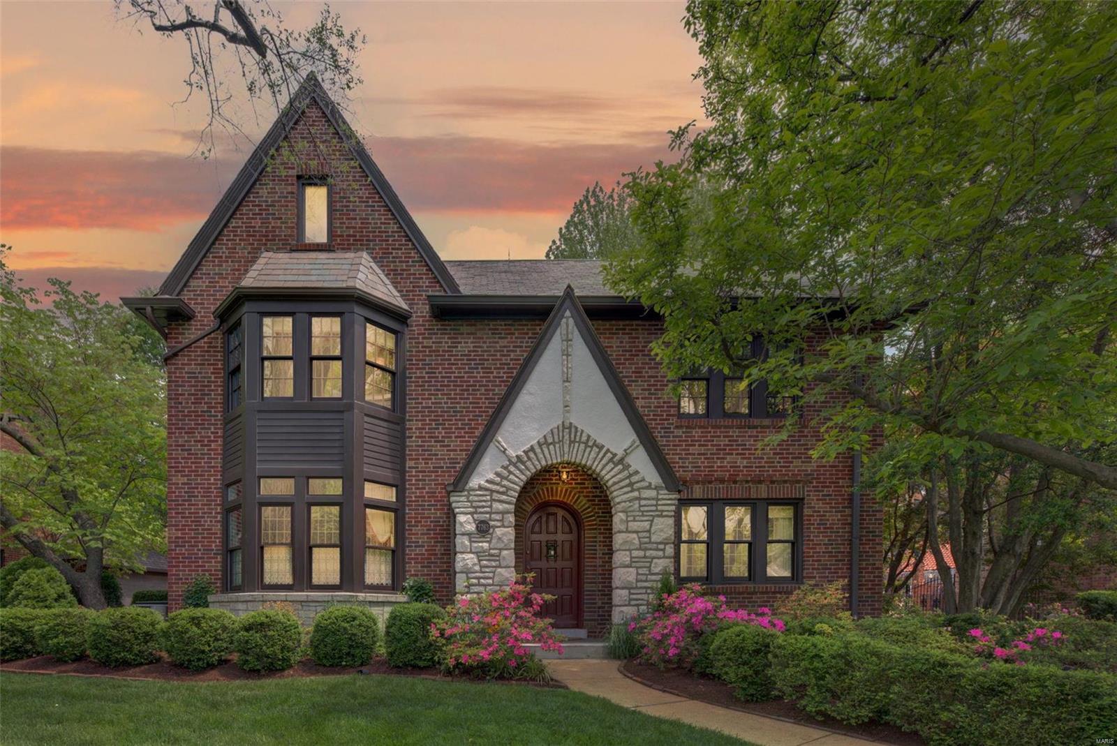 Davis Place - Residential