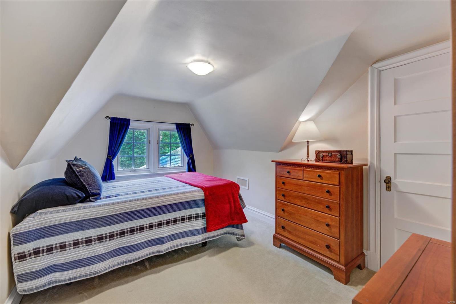 Davis Place - Residential