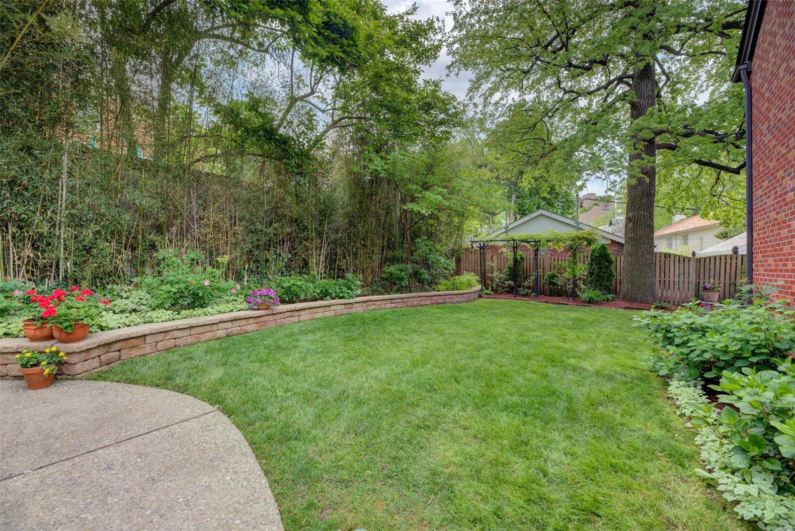 Davis Place - Residential