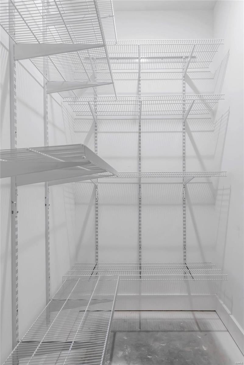 Barclay First Amd Condo The - Residential