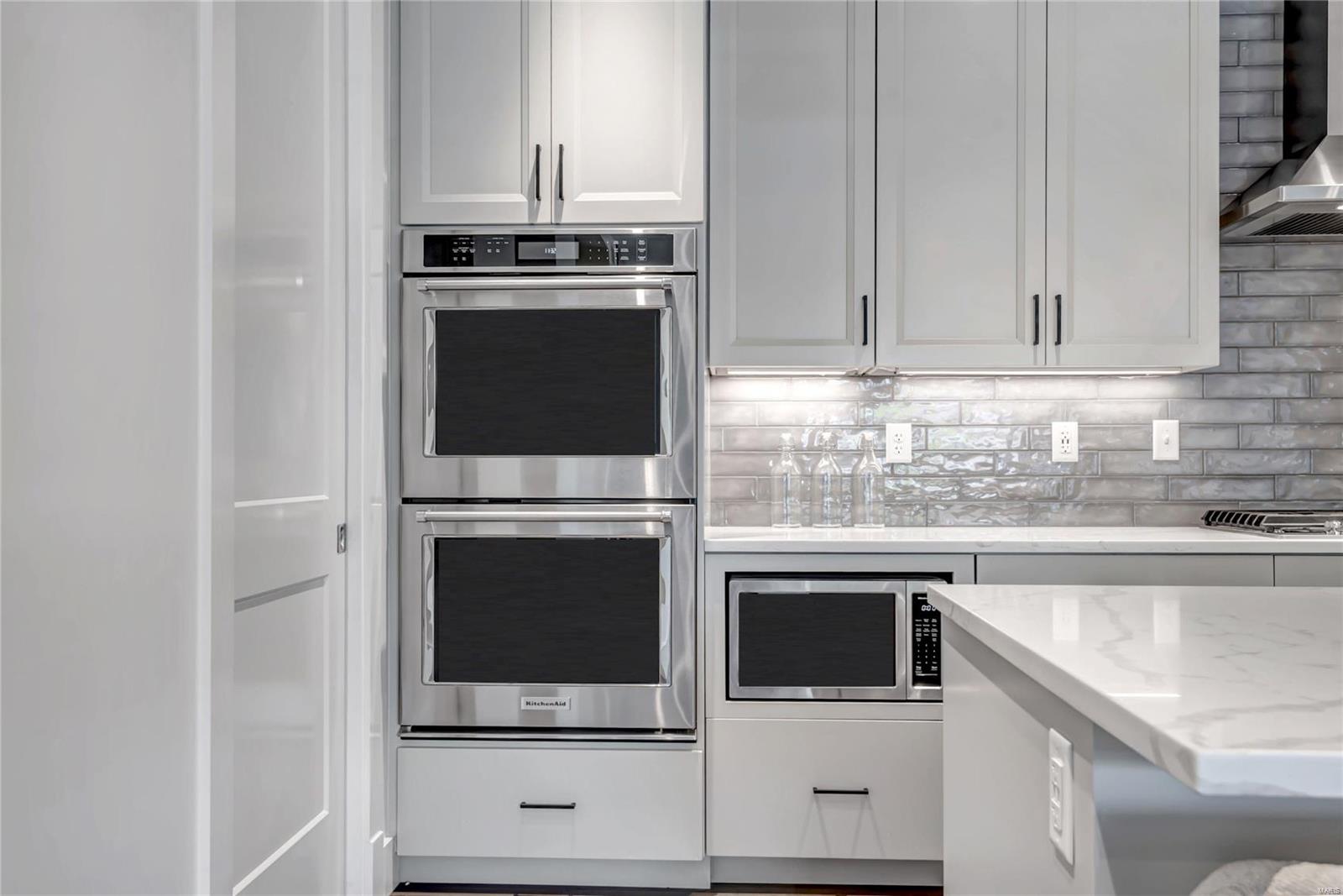 Barclay First Amd Condo The - Residential