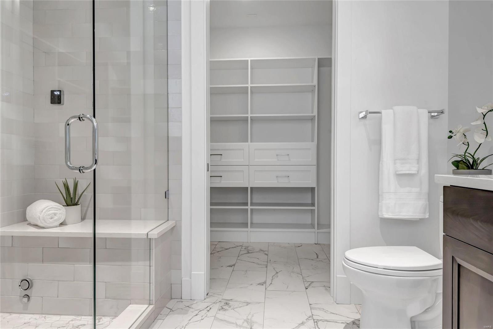 Barclay First Amd Condo The - Residential