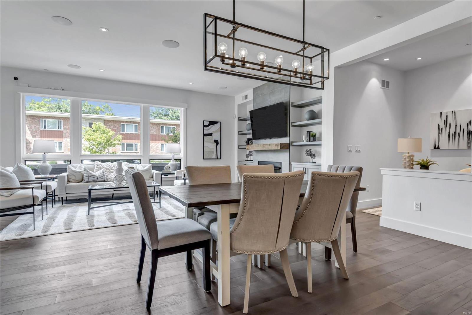 Barclay First Amd Condo The - Residential