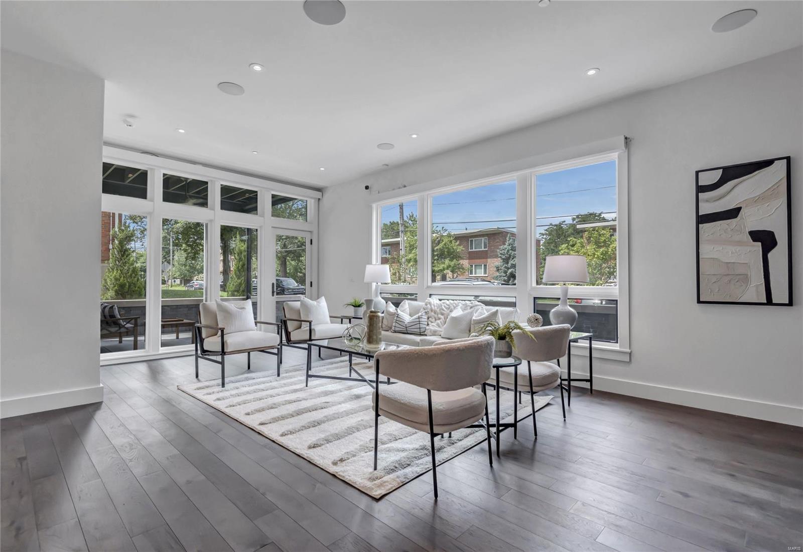 Barclay First Amd Condo The - Residential