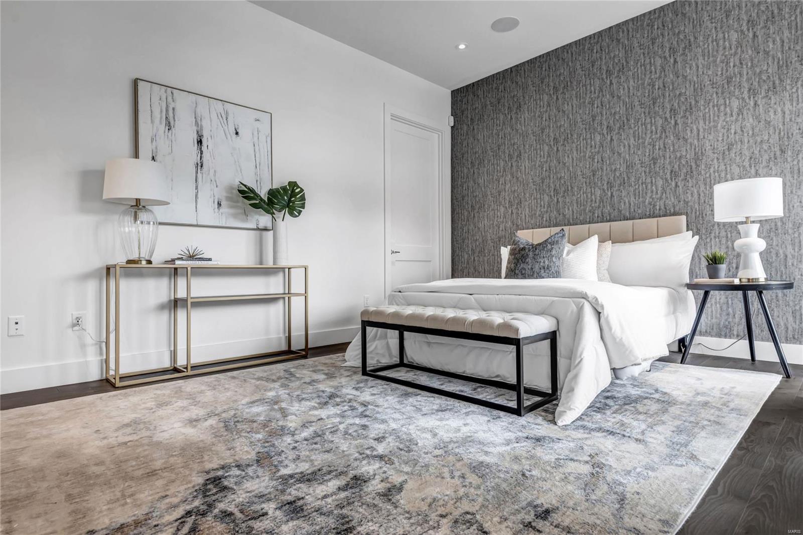 Barclay First Amd Condo The - Residential