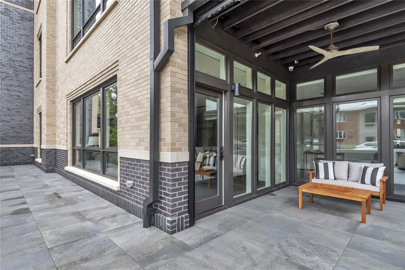 Barclay First Amd Condo The - Residential