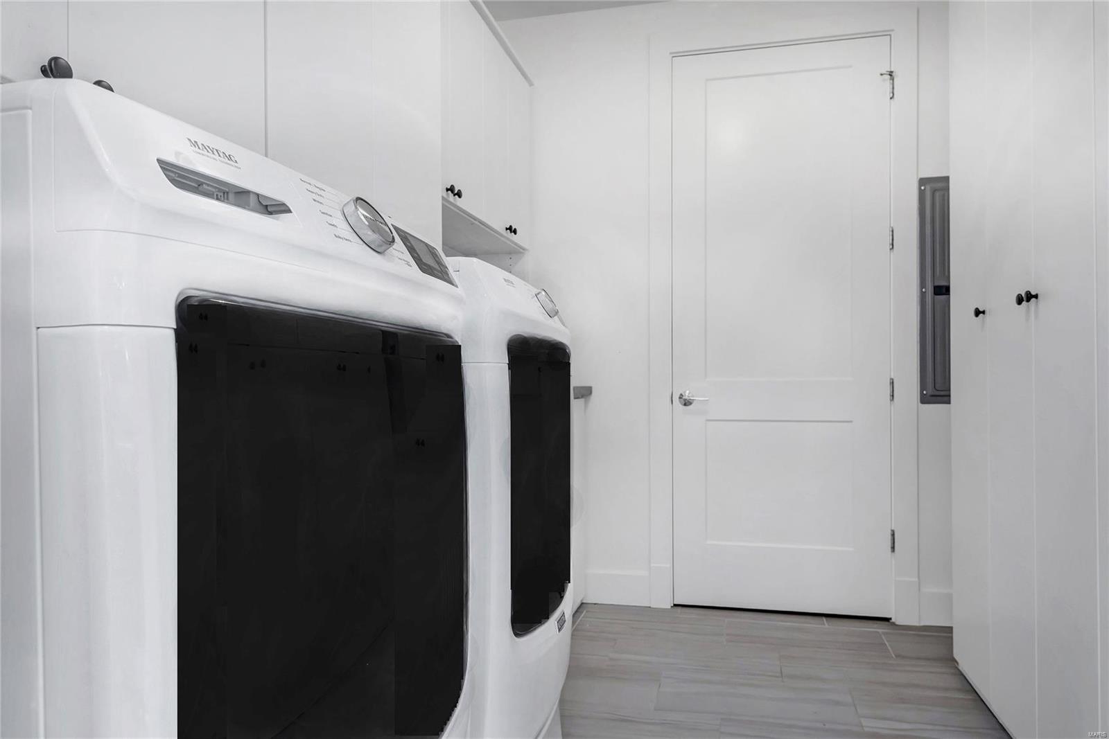 Barclay First Amd Condo The - Residential