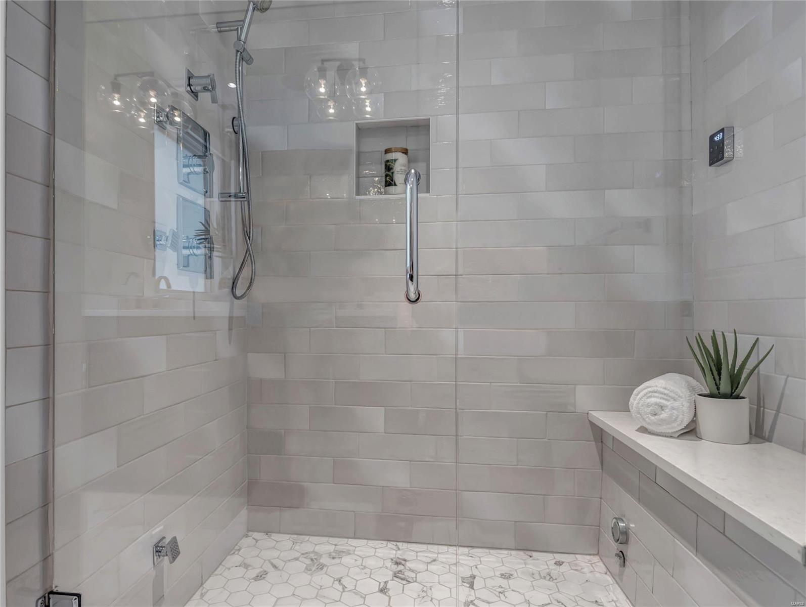 Barclay First Amd Condo The - Residential