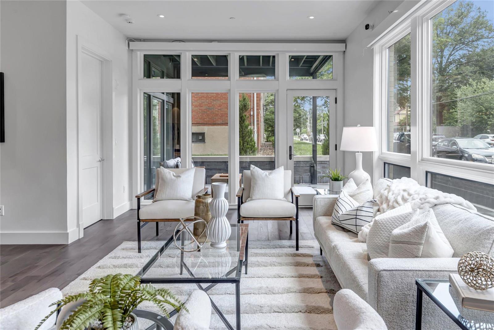 Barclay First Amd Condo The - Residential