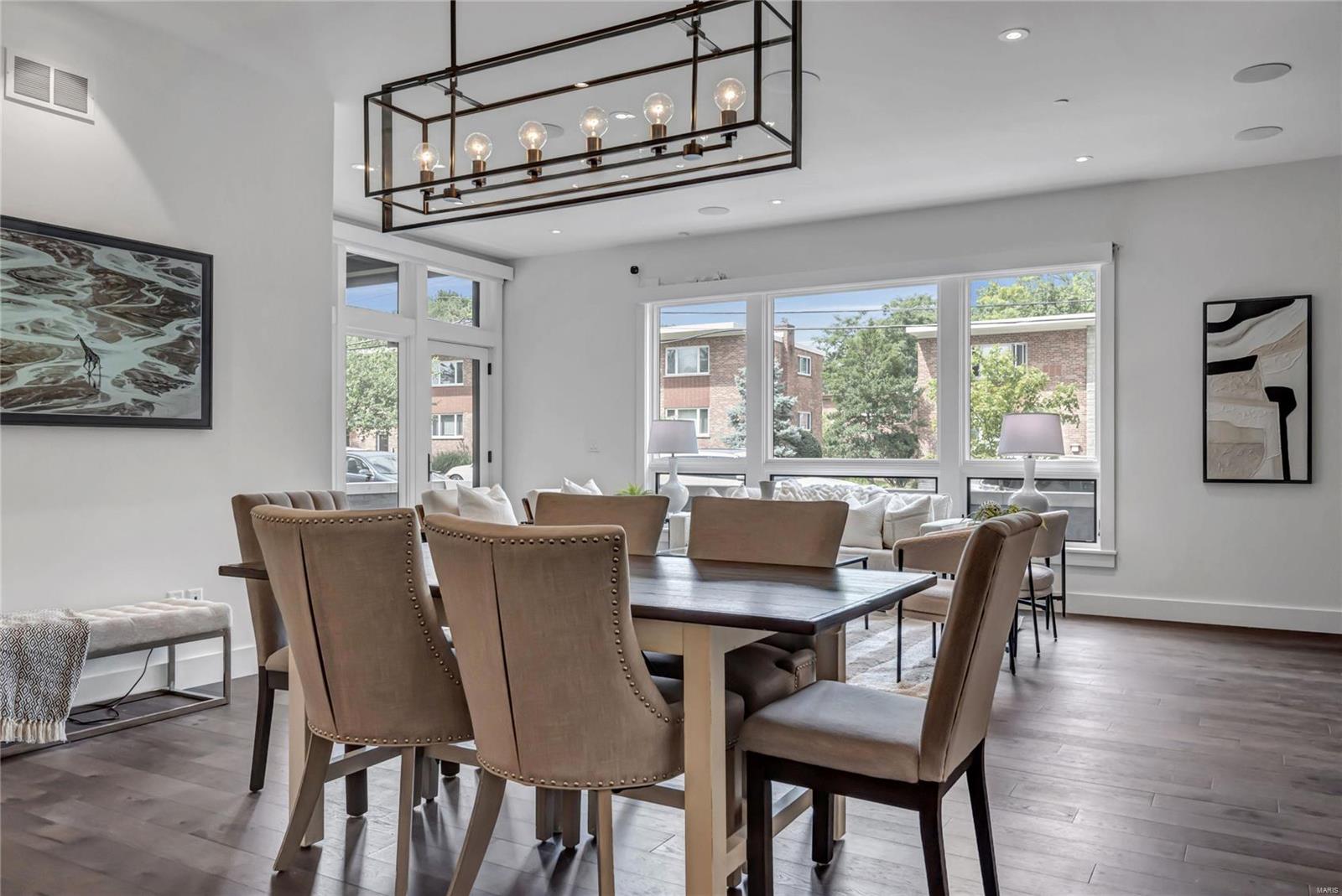 Barclay First Amd Condo The - Residential