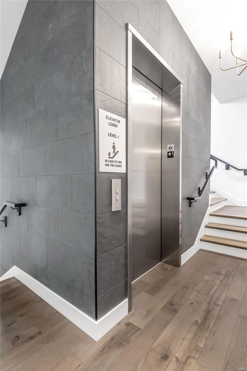 Barclay First Amd Condo The - Residential