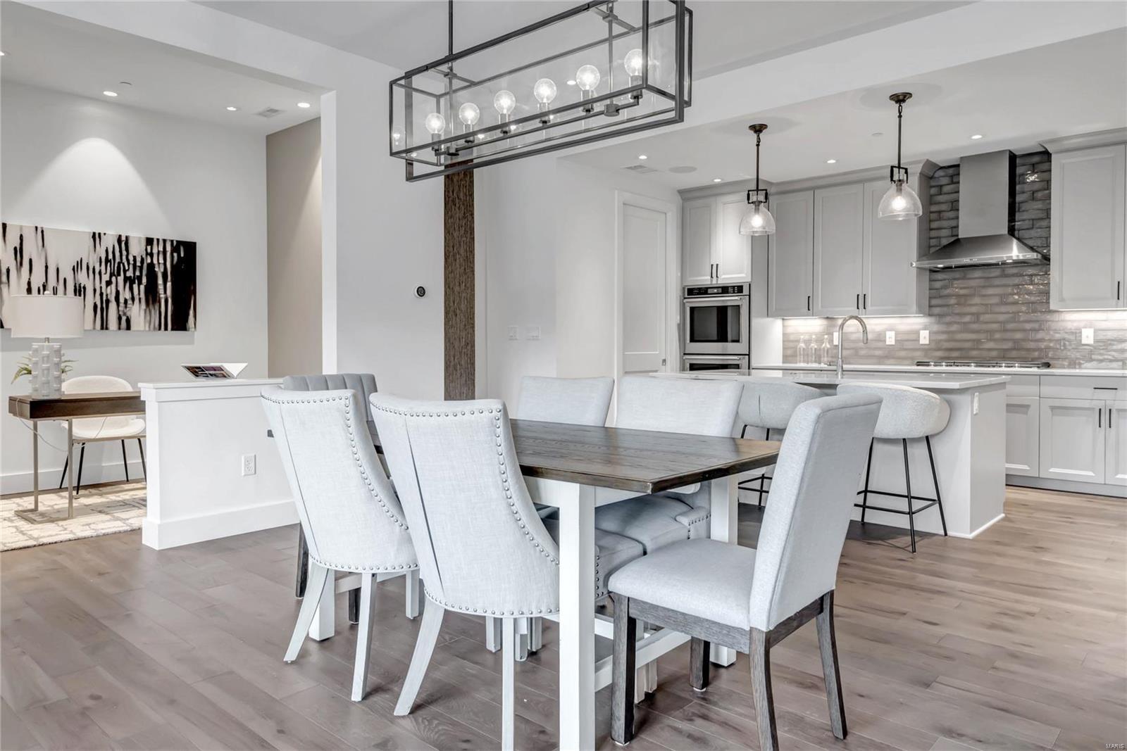 Barclay First Amd Condo The - Residential