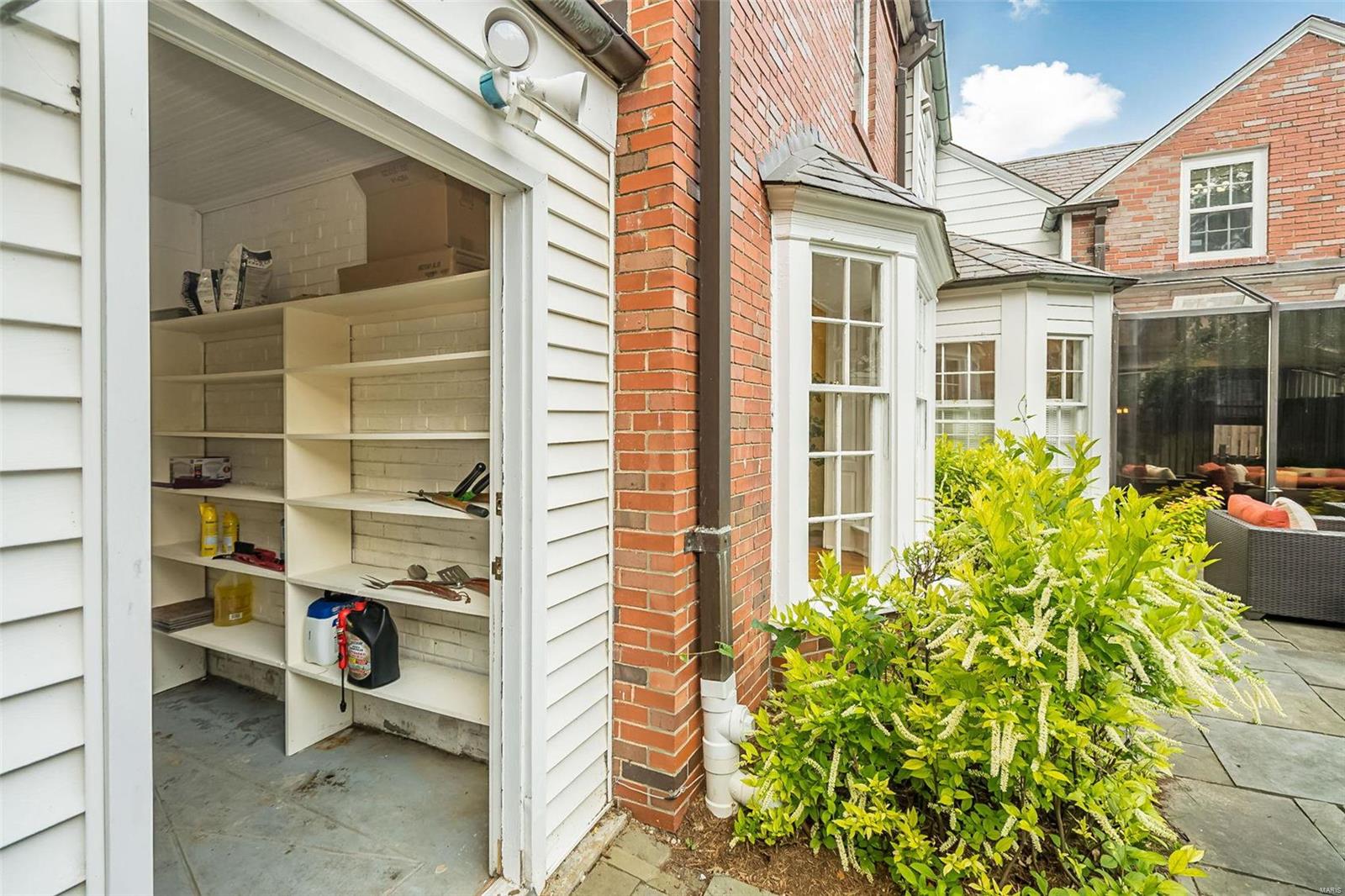 Davis Place - Residential