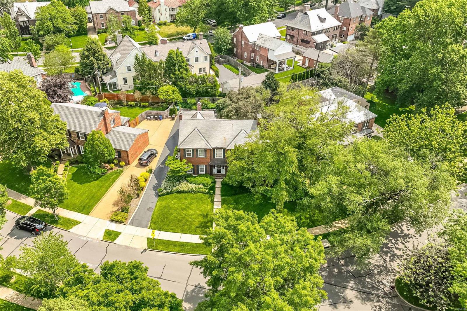 Davis Place - Residential