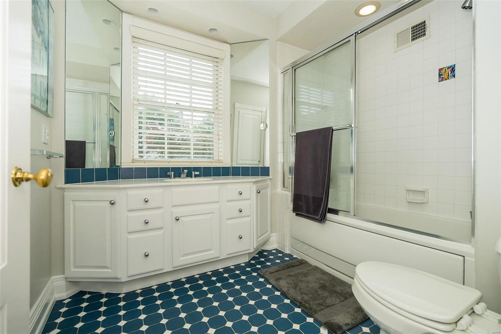 Davis Place - Residential