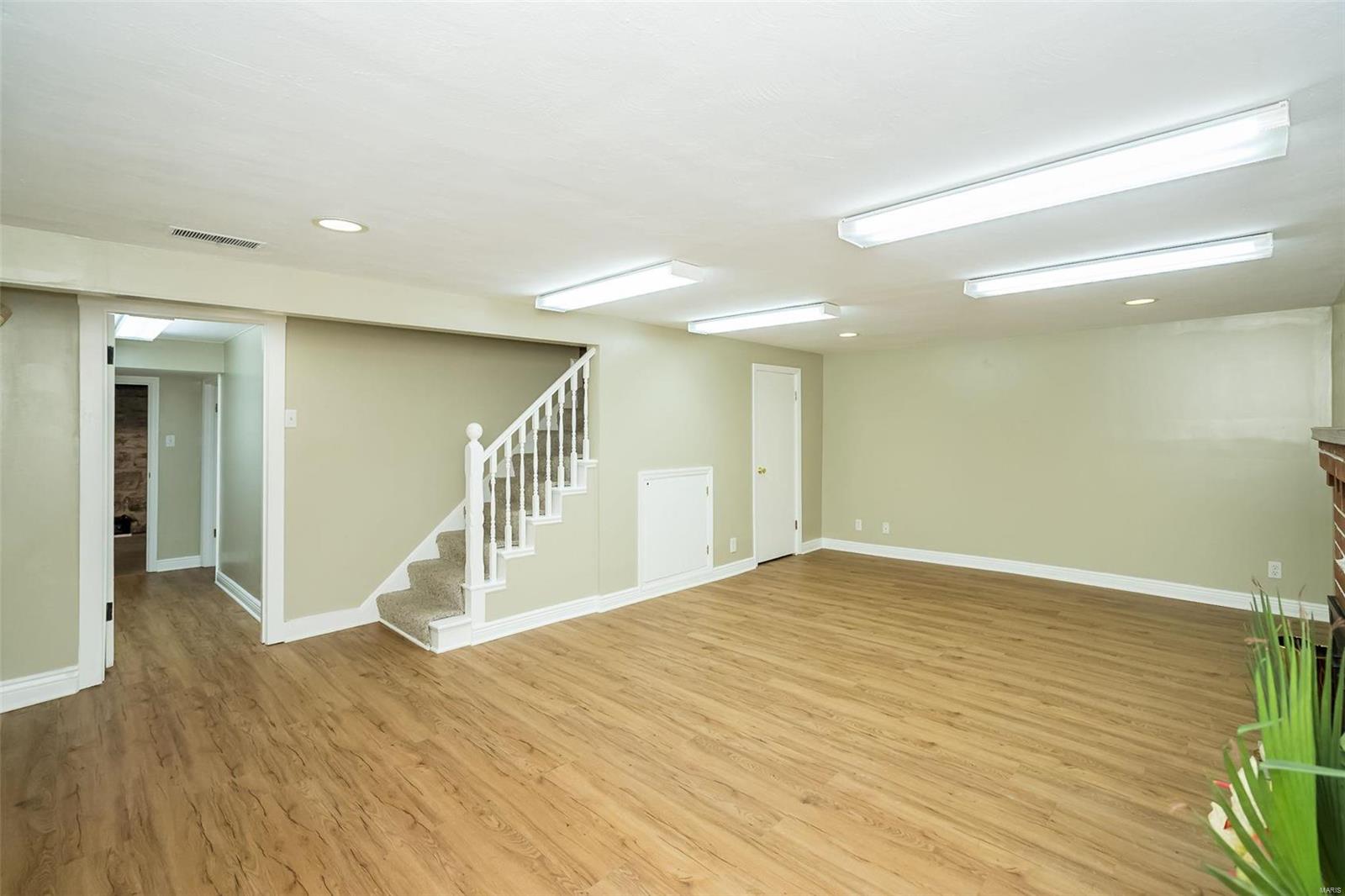 Davis Place - Residential