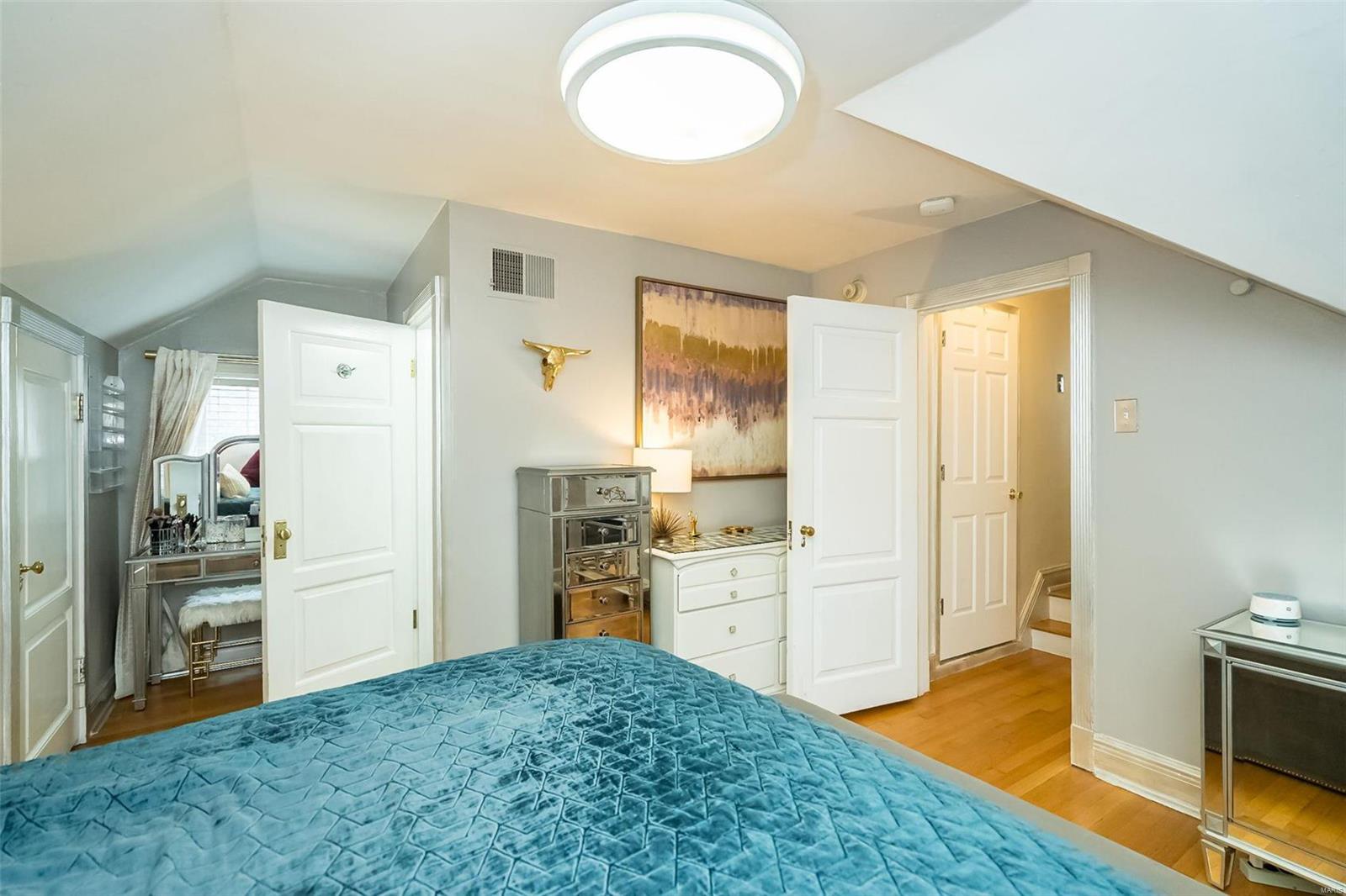 Davis Place - Residential